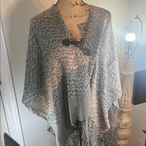 Stylish Poncho/shaw